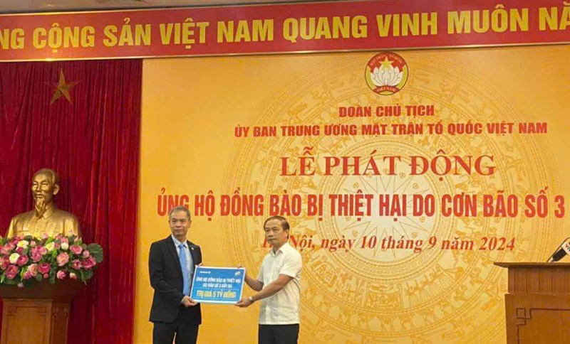 Tập đoàn Bảo Việt ủng hộ 5 tỷ đồng gửi đến đồng bào bị thiệt hại do bão gây ra