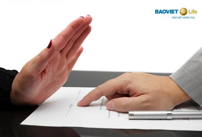 Giữ hay hủy hợp đồng nhân thọ Bảo Việt – Lựa chọn nào có lợi hơn?