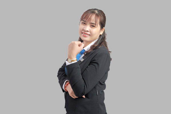 Bà: Hoàng Thị Sen - Trưởng nhóm kinh doanh Cao Bằng 32, công ty Bảo Việt Nhân thọ Cao Bằng