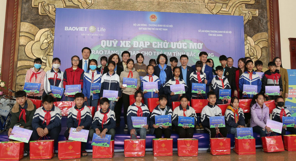 Quỹ xe đạp chở ước mơ Bảo Việt Nhân thọ