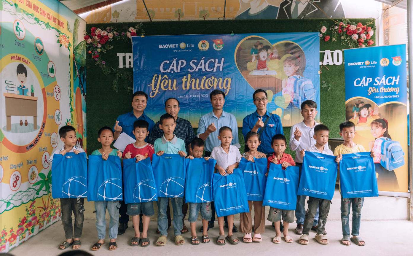 Bảo Việt Nhân thọ đã tổ chức chương trình “Trao gửi yêu thương”