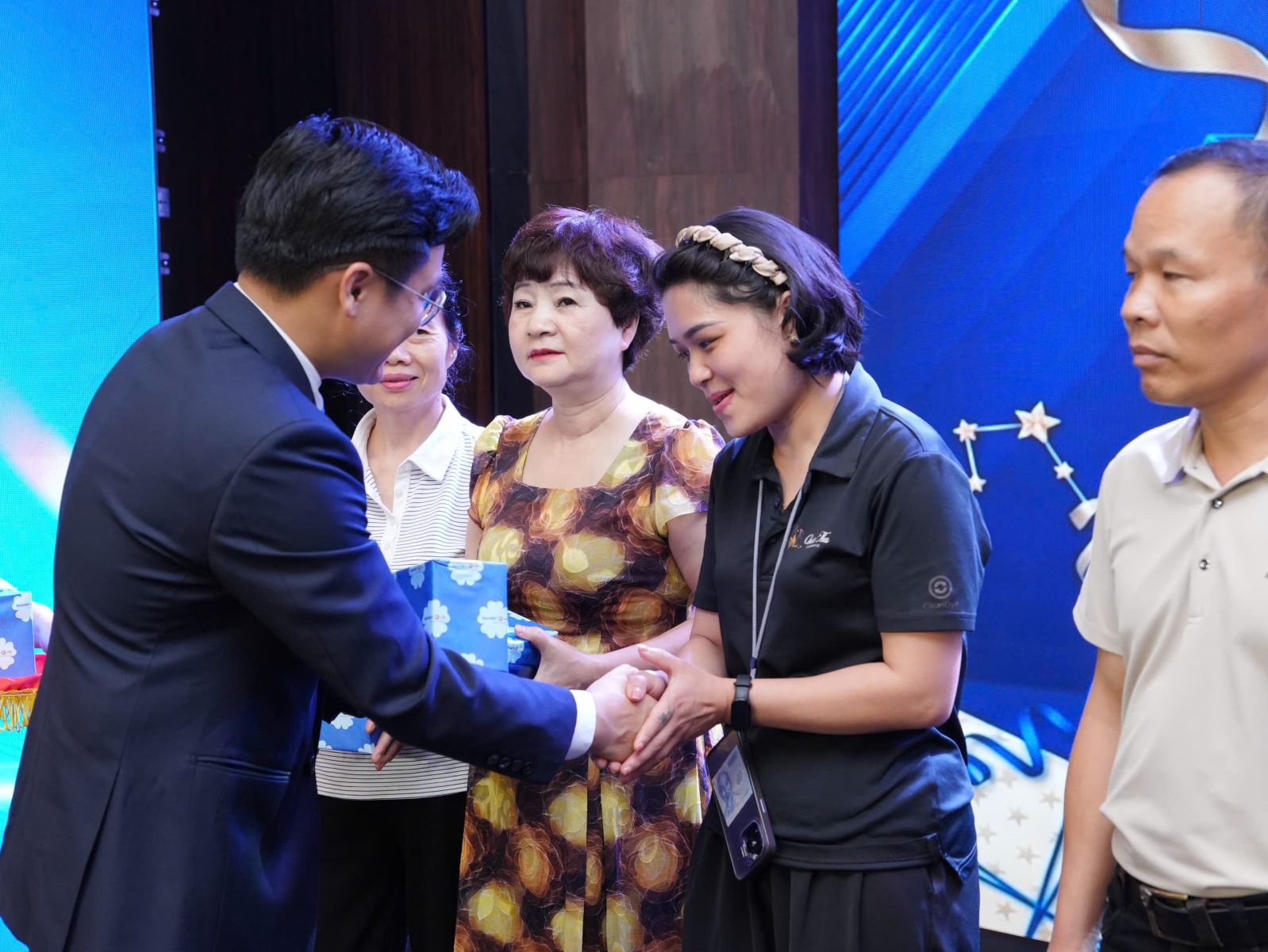 Bảo Việt Nhân thọ Cao Bằng tổ chức hội nghị Trọn Vẹn Niềm Tin Việt