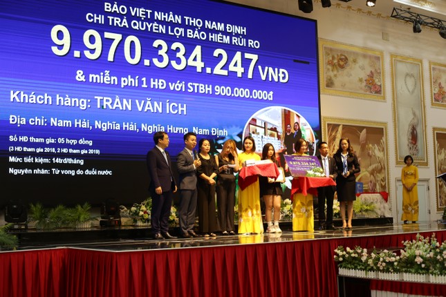 Bảo Việt Nhân thọ chi trả 10 tỷ đồng tại Nam Định
