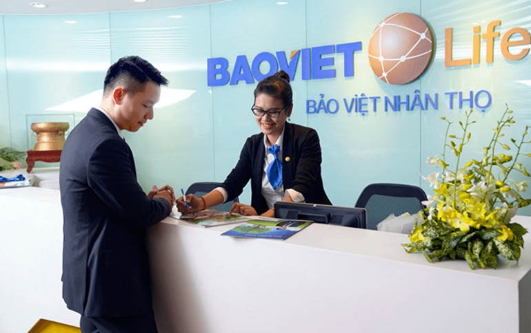 Với đội ngũ tư vấn viên chuyên nghiệp, nhiệt tình, tận tâm, Bảo Việt Nhân thọ luôn sẵn sàng hỗ trợ khách hàng có được lựa chọn phù hợp nhất với nhu cầu của bản thân và gia đình