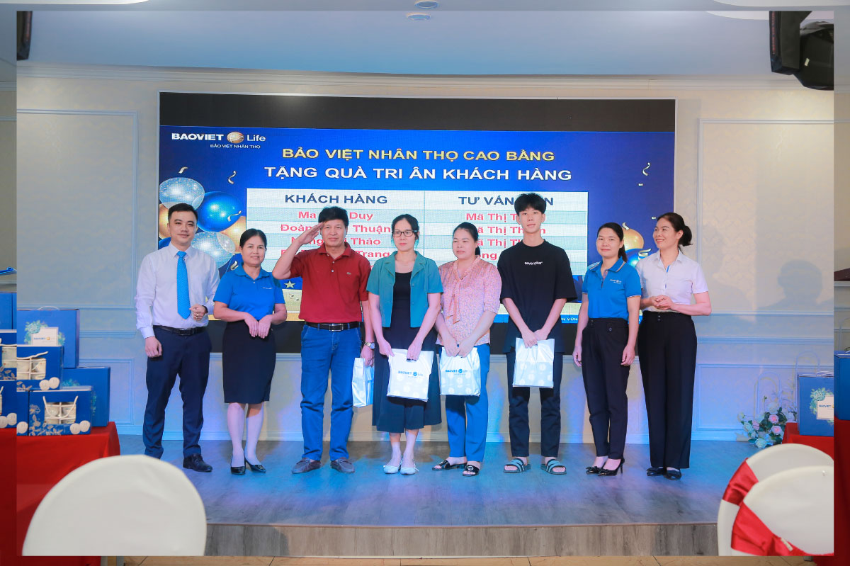 Bảo Việt Nhân thọ Cao Bằng Tặng quà tri ân khách hàng sắp đáo hạn trong tháng 9