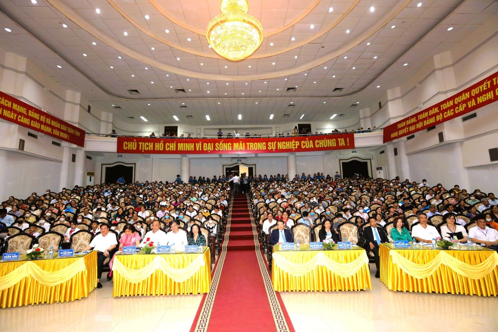 Nam Định điểm dừng chân tiếp theo trong chuỗi hành trình "Quỹ xe đạp chở ước mơ" của Bảo Việt Nhân thọ