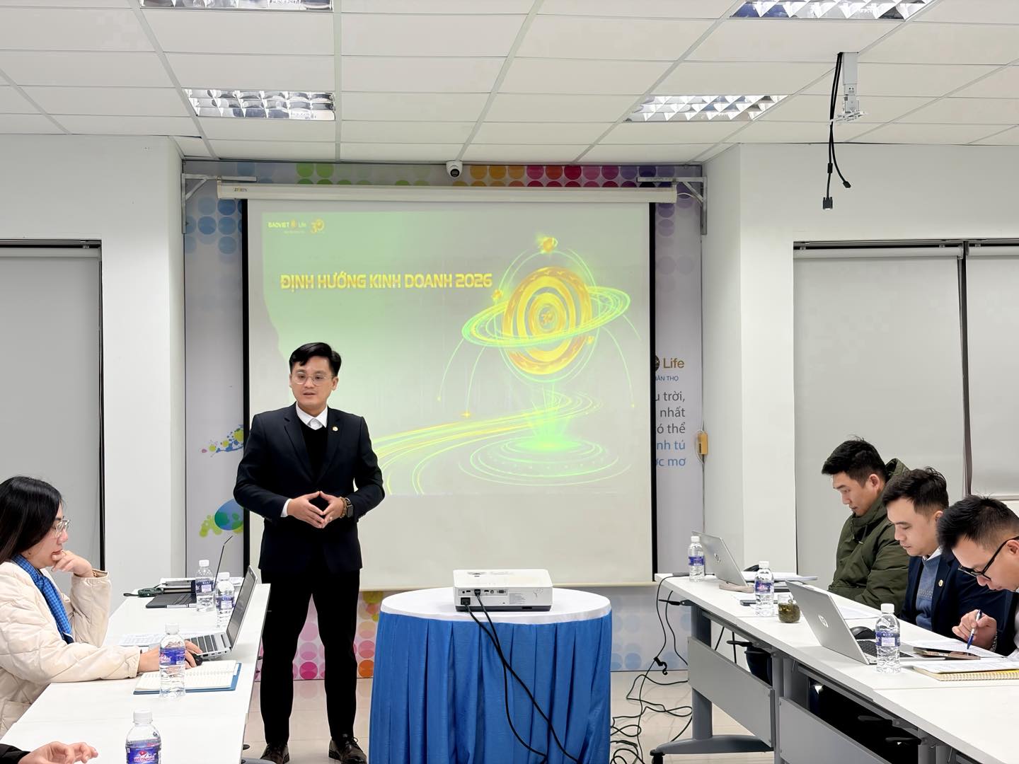 Ông Nông Minh Hải Linh - Giám đốc Công ty BVNT Cao Bằng chia sẻ tại hội nghị